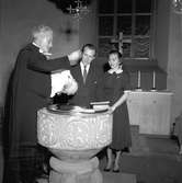 Barndop i Heliga Trefaldighetskyrkan, Gävle.               26 november 1955.
Bengt Brundell, Staketgatan 29, Gävle