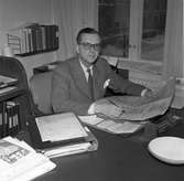 Reportage med fastighetschef Campanello.                  4 februari 1956.
Tidningen Köpmannen, Stockholm