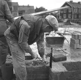 Inmurning av dokument i grunden på Nynässkolan.           26 september 1948.
