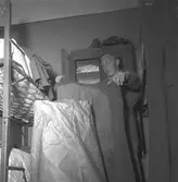 Reportage från nyinryckning på I 14, Kungsbäck. Maj 1949. Reportage för Arbetarbladet.