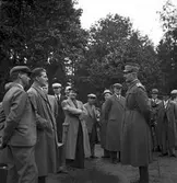 Landstormen rycker in, 1939. Armén delades fram till 1941 in i bevärings- och landstormsmän. Landstormen var de över 35 år, av de värnpliktiga.

