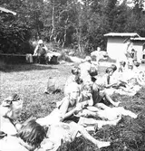 Den 23 juli 1938. Barnutflykt till Furuvik. Reportage för Gefle-Posten

