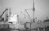 Gävle Varv anlades 1873. Efter en konkurs 1921 bildades Gefle Varfvs och Verkstads Nya AB, som bland annat tillverkade oljecisterner och utrustningar till pappersmassefabriker. På 1940-talet återupptogs skeppsbyggeriet.