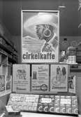 Skyltning med Cirkelkaffe, 1946. Konsum Alfa,Tredje Tvärgatan 23, Gävle.