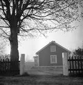 Mordbrandsförsök i hus. Reportage för Gefle Dagblad. Maj 1949.