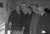 Hantverksmässa på stadshuset. 7 november 1949.