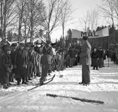Skidtävlingar på Rödjningen. Målgång