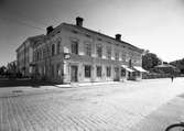 Södra Kungsgatan och Brunnsgatan. 5 augusti 1954