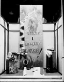 Okänd affär, Manufakturisternas Tidskrift
Små detaljer i en herres garderob!

