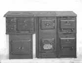 Gavleverken AB. Producerade gjutgods och ångpannor, spisar för ved- och gaseldning, vattenvärmare och gastvättmaskiner m.m.



