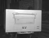 AB Skoglund & Olson. Gefle. Gjuteri och Mekanisk Verkstad. Känt för bland annat järnspisar och leksaker. Företaget startades 1874 av Erik Gustaf Skoglund och Axel Olsson. Firman blev aktiebolag 1914 och hade på 1930-talet cirka 260 anställda i produktionen och ett 30-tal på kontoret. Elektrisk bakugn
