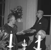 Middag i Föreningshuset. Verkställande direktör Erik Wilhelm Eriksson slutar. Korsnäs AB