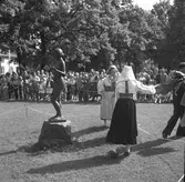 100-årsjubileum. 1855-1955. Korsnäs AB. Avtäckning av skulpturen 