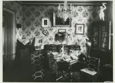 Interiör från handlare E A Ewalds bostad. Förmaket.
