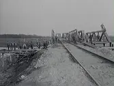 Byte av järnvägsbro över ån Viskan. Järnvägslinjen Åskloster-Väröbacka.