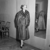 Karlskoga, bildsidan. Modevisning, m.m.
8 oktober 1955.