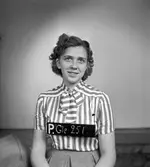 Okänd dam. Postens legitimationskort P. Gle 251 - 257. Den 1 oktober 1949.