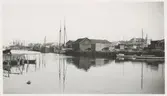 Det så kallade Barkhuset i Oskarshamn, som revs 1934.