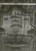 Takmålning i Sankta Gertruds kyrka under restaureringen 1932.


Taket i norra korsarmen före restaureringen 1932.