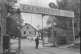 Ekensbergs varv 1970; ingången vid Ekensbergsvägen, i bakgrunden smedjan
