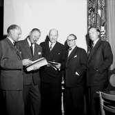 Stadsfullmäktiges plenisal.
9 oktober 1955.