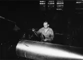 Hjalmar Rylander, arbetare i verkstaden, juni 1954.