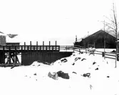 Till vänster kraftstationen, elektriska verkstaden och drageriet till höger.