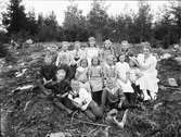 Skolbarn från Kelinge skola, Valö socken, Uppland