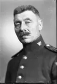 E. Hjelm

