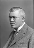 Herr Hollstein