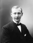 Helmer Olson

