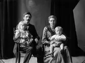 Familjen Wilhelm Hedin. Augusti 1917

