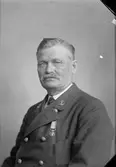 Axner L. E. herr