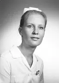 Agneta Löfbom, Fredriksdalsvägen 6 B, Gävle. Den 11 juni 1971.
