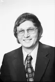 Lars-Göran Davidsson, Årlestavägen 26, 73 100 Köping. Den 24 november 1974.