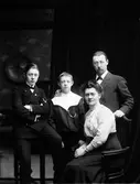 Familjeporträtt.