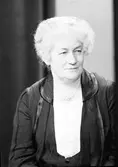 Fru Åhlenius


