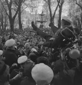 Studentexamen i Esplanaden. Den 23 maj 1936