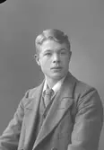 K. Lindros