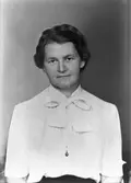 Fru Norlén, Hantverkargatan 33, Gävle.
Ruth Marie Henriksen som ogift, från Rolfsøy, Fredrikstad, Norge.