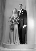 Brudparet Mats Hjelm, Gävle 5. 25 november 1944.