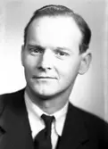 Teologie studerande herr Åke Strömberg, Fjärde Tvärgatn 41, Gävle. 27 december 1944. Fotografierna sändes till Övre Slottdgatan 4, Uppsala.