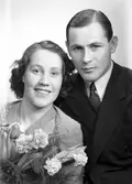 Brudparet J. C. Lundqvist, Untraverken, Orrskog.           5 januari 1945.
