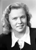 Fröken Britta Svensson. 1944.