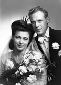 Brudparet direktör Raüm-Follin. 24 oktober 1945.