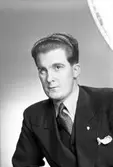 Herr Nils-Erik Wirsäll, Floravägen 7, Gävle. 26 oktober 1945. Hakonbolaget.