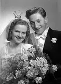 Brudpar Evert Kvick, Linsänkevägen 18, Bollnäs. 9 mars 1946.