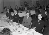 Fotografi tagit i bostaden på 70-årsdagen, 11 mars 1946. Fabrikör Carl Abraham Elfström, Södra Centralgatan 7, Gävle.