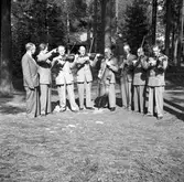 Vretasgården Hembygdsförening. Valboreportage även från Hille. Augusti 1950.


