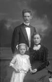 Familjen Uppman, Tomteboda